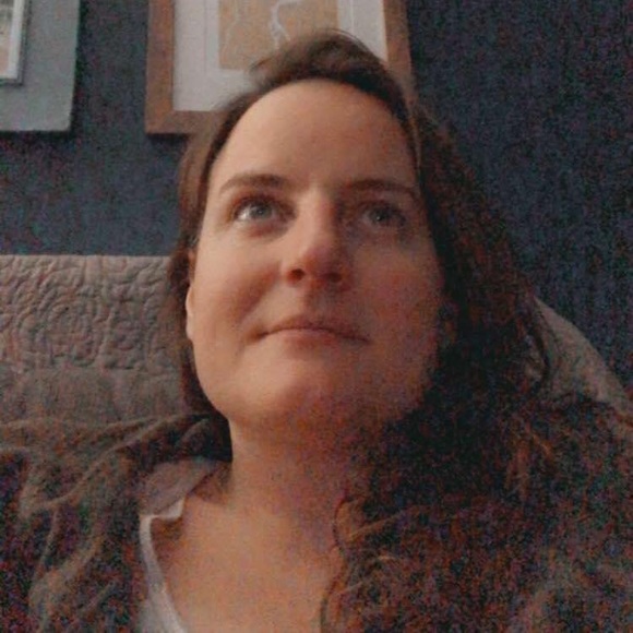 Meet your Posher, Jenni - Picture 1 of 1